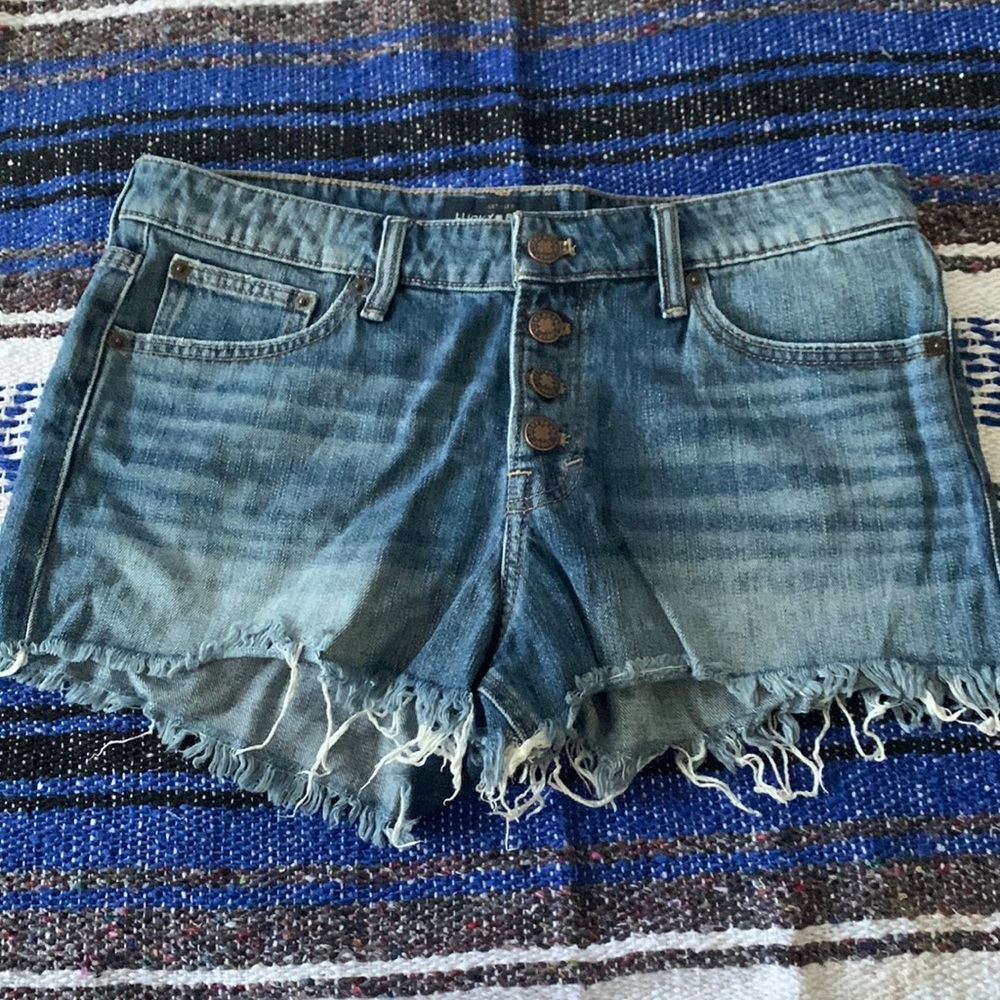 LUCKY BRAND Women's Size 6/28 Distressed Jean Shorts -The Cut Off